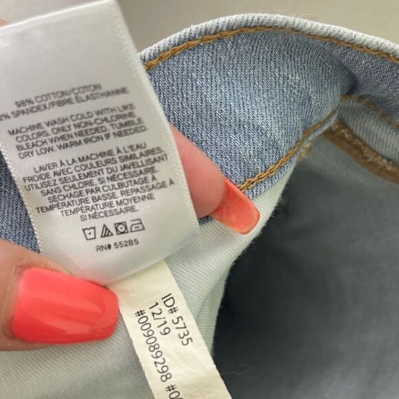 Express Super High Rise Button Fly Mom Jeans 6 - Picture 6 of 6